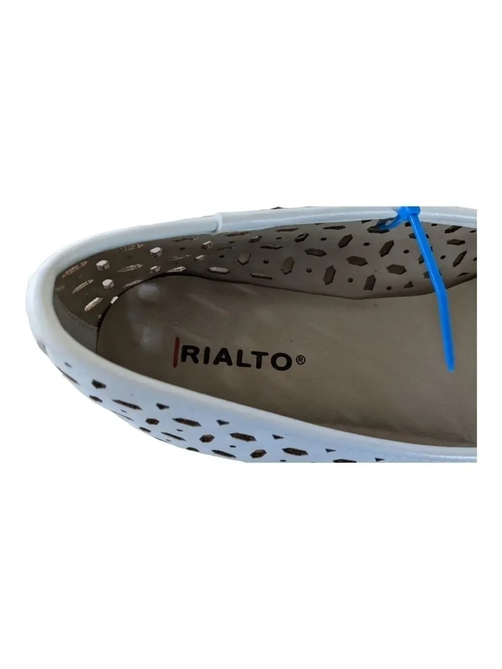 Rialto Garry White Cut out Ballet Flats,size 8,EUC
